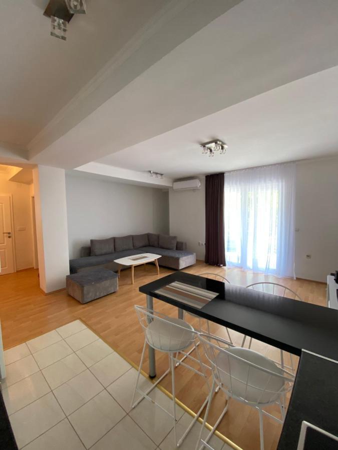 Aqua Blue Apartment Peštani Eksteriør bilde